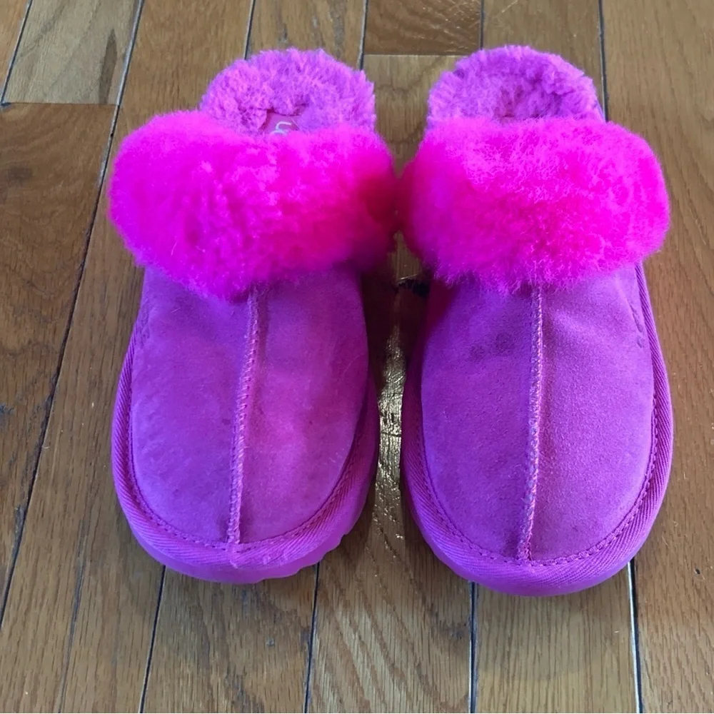 UGG Cozy II Slipper Girls Size 3 Hot Pink Rock Rose Fur Trimmed Slip On Shoes